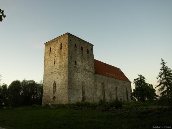 Pöide kirik