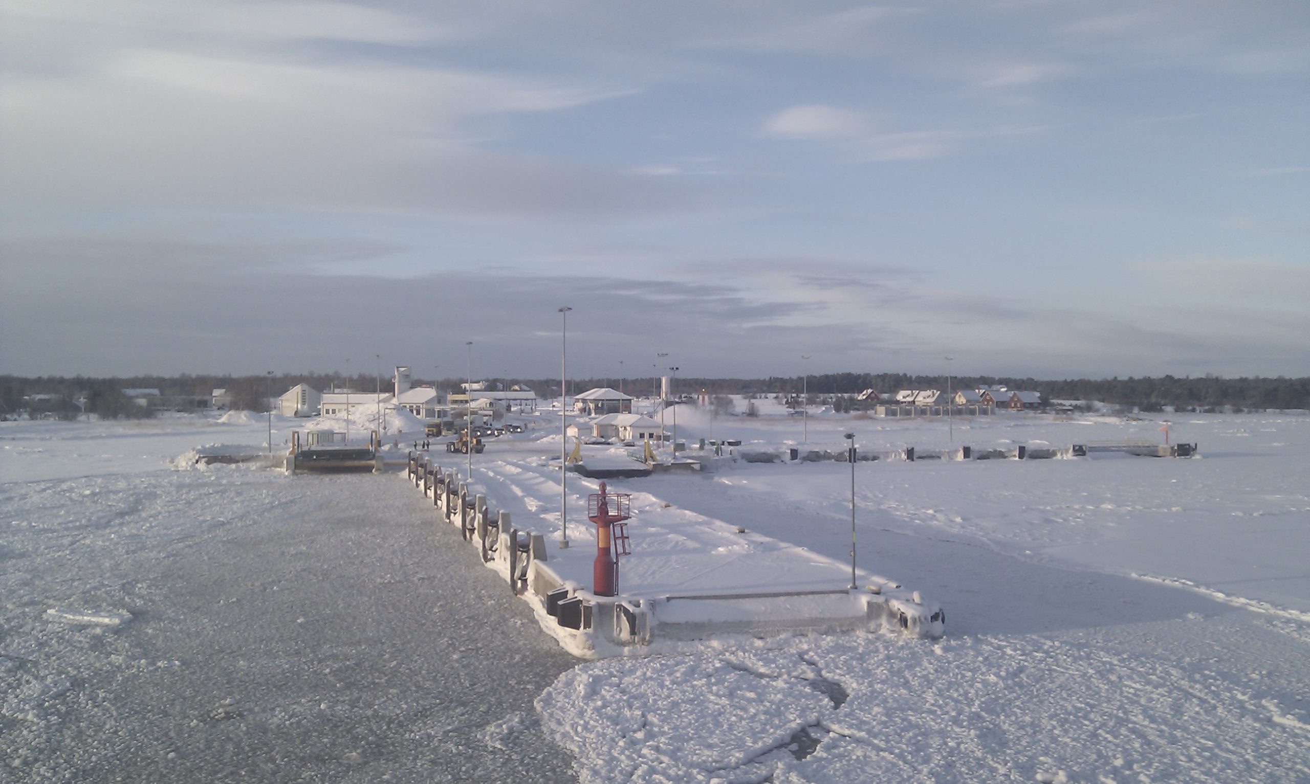 Kuivastu – on ice